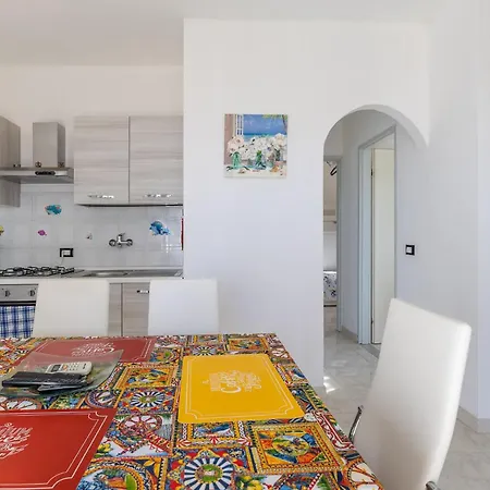 Nyaraló Falcon House